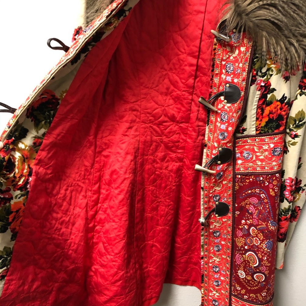 Elevenses Anthropologie Karelia Faux Fur Coat Sz 6 - Picture 6 of 8